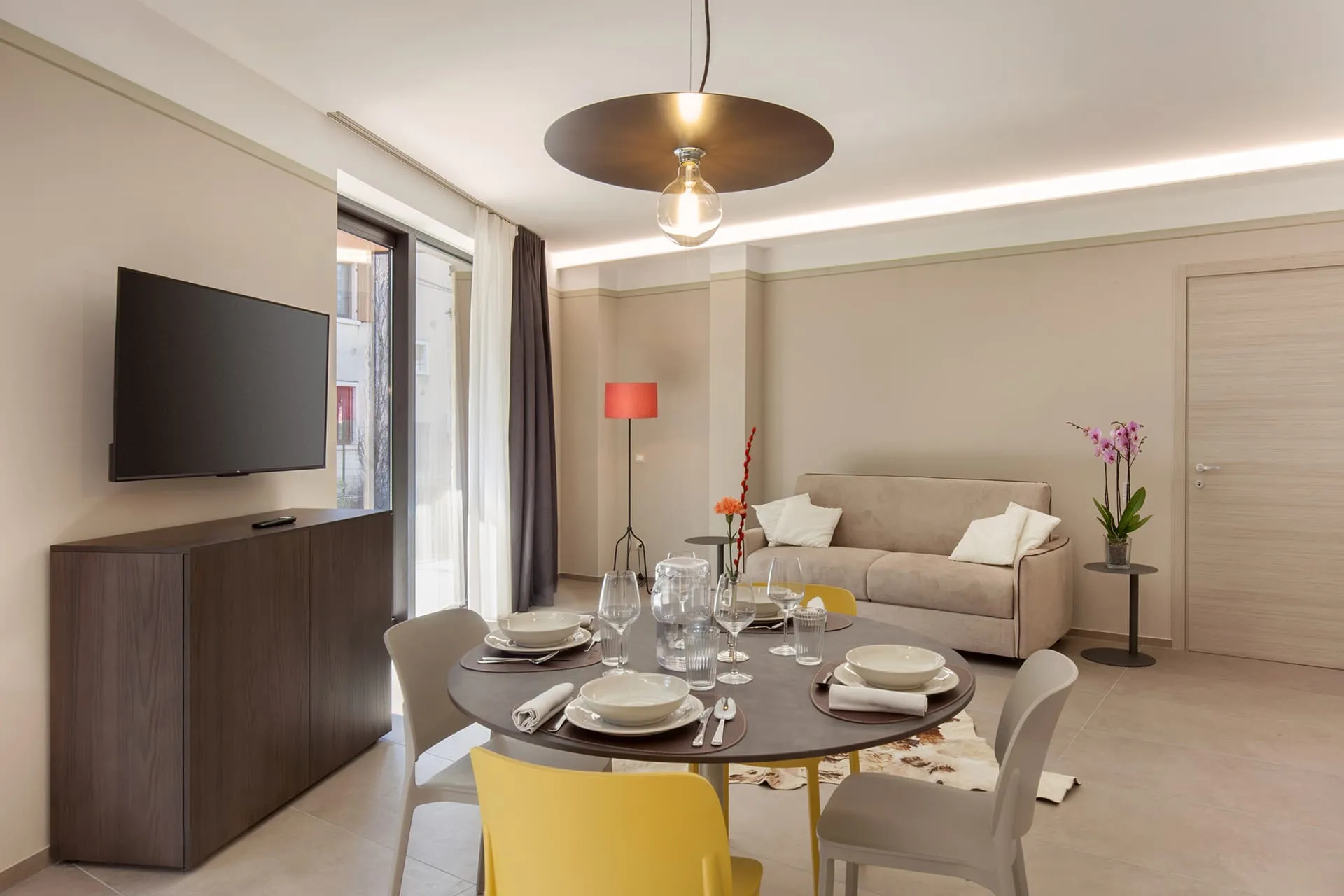 Moderno open space con ingresso indipendente